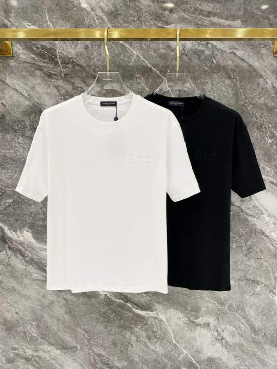 Picture of Louis Vuitton T Shirts Short _SKULVS-2XLomtr087804